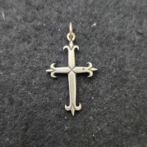Vintage James Avery Sterling Silver Classic Fleur De Lis Cross Pendant